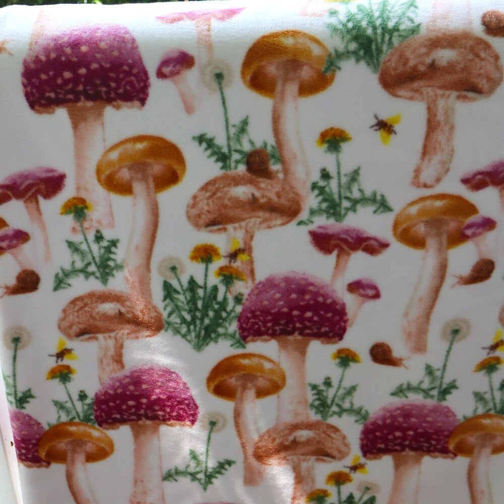 Handmade/Sewn Fleece Dual Layer Blanket/Throw Mauve Mushrooms NEW
